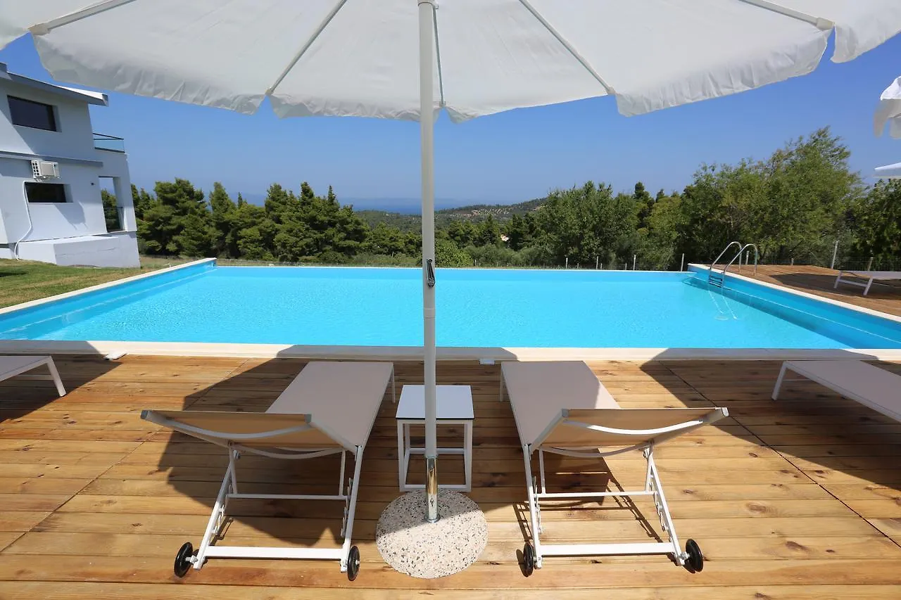 Blue Avenue Aparthotel Paliouri 3*,