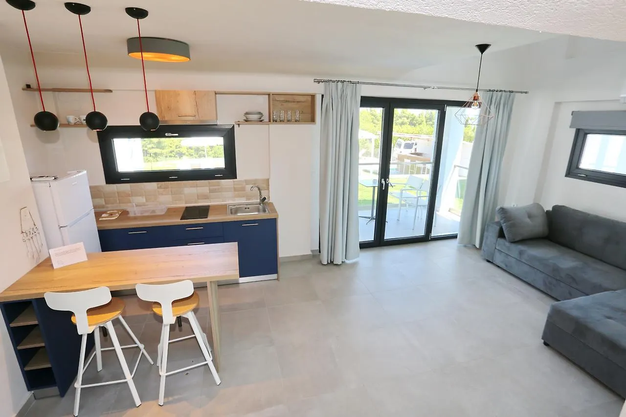 Blue Avenue Aparthotel Paliouri