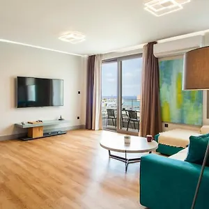Minimal Loft Art With Sea View Over Harbour , Ηράκλειο Κρήτης Ελλάδα