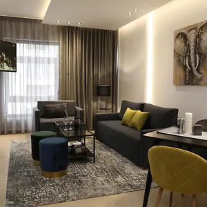 https://zh-luxury-suites-city-center-view.hotels-of-thessaloniki.com